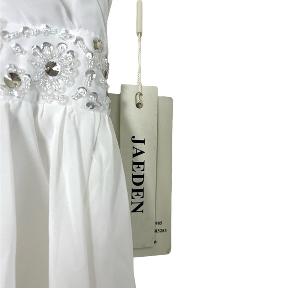 Jaeden | NWT Chiffon jeweled v-neck long beach wedding dress boho off sh… - Picture 6 of 14